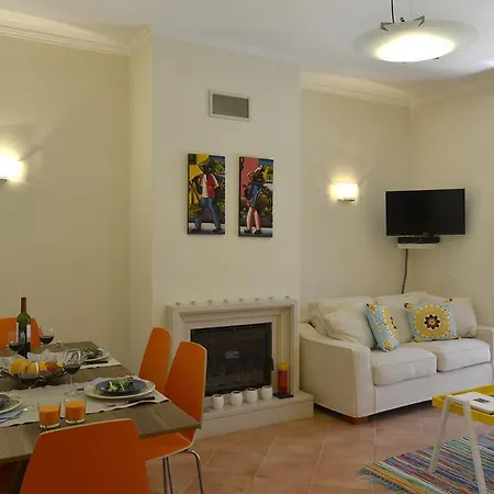 Exciting Prázdninový dům Charneca (Setubal)